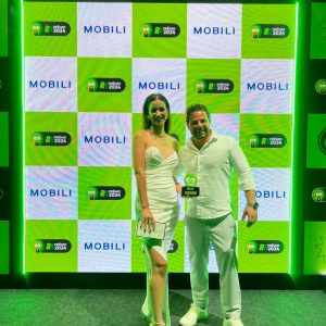 Representantes da Mobili no evento do Prêmio Reclame Aqui 2025